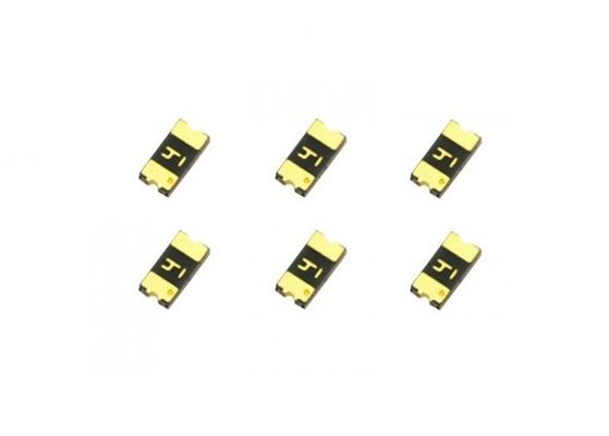 De snelle Overhalen Resettable SMD Polymeerptc In vaste toestand Apparatenoppervlakte zet Zekering 1206 50mA 60V voor Geautomatiseerde Assemblage op