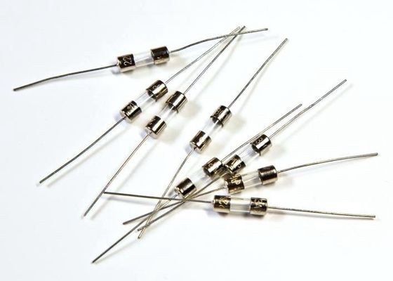 Lage Brekende Capaciteit AC 250V 3.15A 4x11mm snel-Slag Goedgekeurde de Zekeringsbuis van het Acteren AsFlintglas met UL cUL VDE CQC