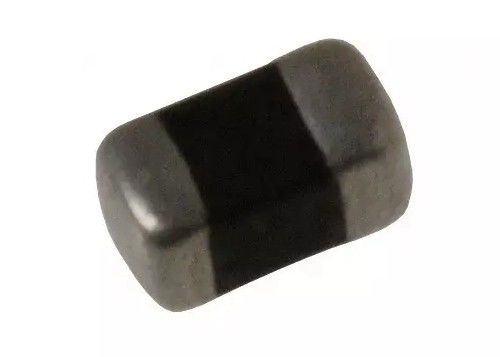 De oppervlakte zet MLV MLCV SMD 1608 Metrische Multilayer Varistor MVR0603-8R0G 8V 30A van het Spaandermetaaloxide voor Schommelingsbescherming op