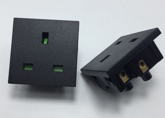 BSI keurde Rb-02 Britse Contactdoos Vrouwelijke Afzet 3 de Muurcomité van Pool goed 13A 250V het UK Machts Elektrostoppen en Contactdozen BS 1363