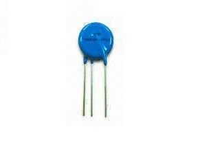 TMOV Geïntegreerde Metaaloxidevaristor 20mm 275Vac 8000A 151J 3Pin met de Thermische Bescherming van 146C TCO