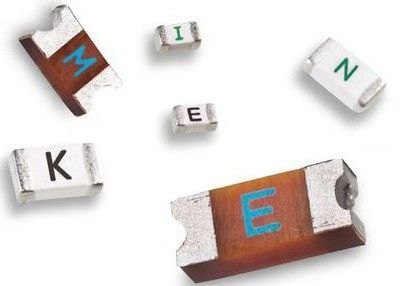 Zet de SinglFuse Geautomatiseerde Assemblage 3216 Snelle Acterenoppervlakte Zekering 12D1200 2A 63V voor Overstroombeveiliging op