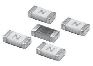 1.6x0.8 mm 0603 de Ceramische Oppervlakte van de de Toevloedpauze van het Spaanderpakket Hoge zetten Ampère 1-8 van de Apparatensmd Zekering CQ06LT 32V voor Test Equi op